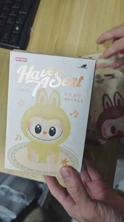 Boneca Labubu Mart Heart Macaro 2 Geração Tecendo Festa Sentada Emocionante Vinil Rosto De Pelúcia Brinquedo